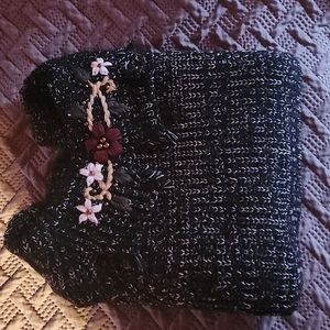 Flower neckline sweater